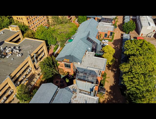 633M² OFFICE TO LET IN FERNDALE